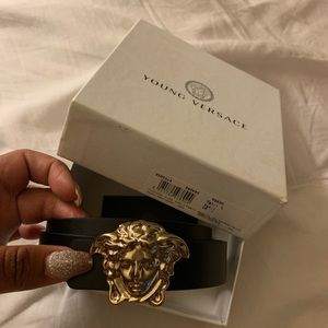 Young Versace unisex belt size L